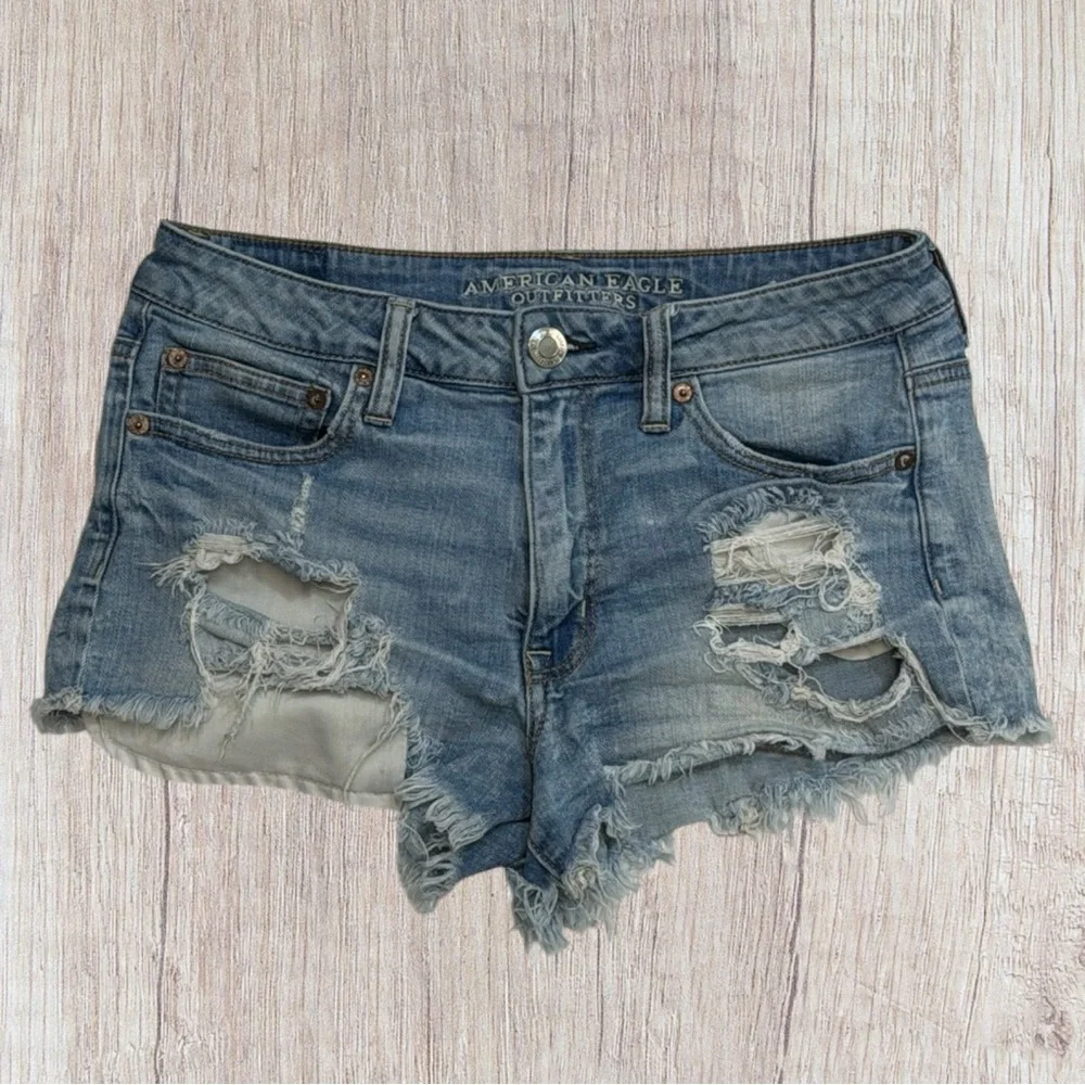 American Eagle Stretch Hi-Rise Festival Women's Cutoff Ragged Jean Shorts Size 8